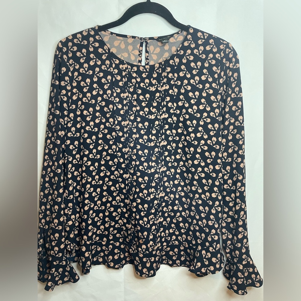 Women's Loft Blue/Nude  Blouse Size Small Y024